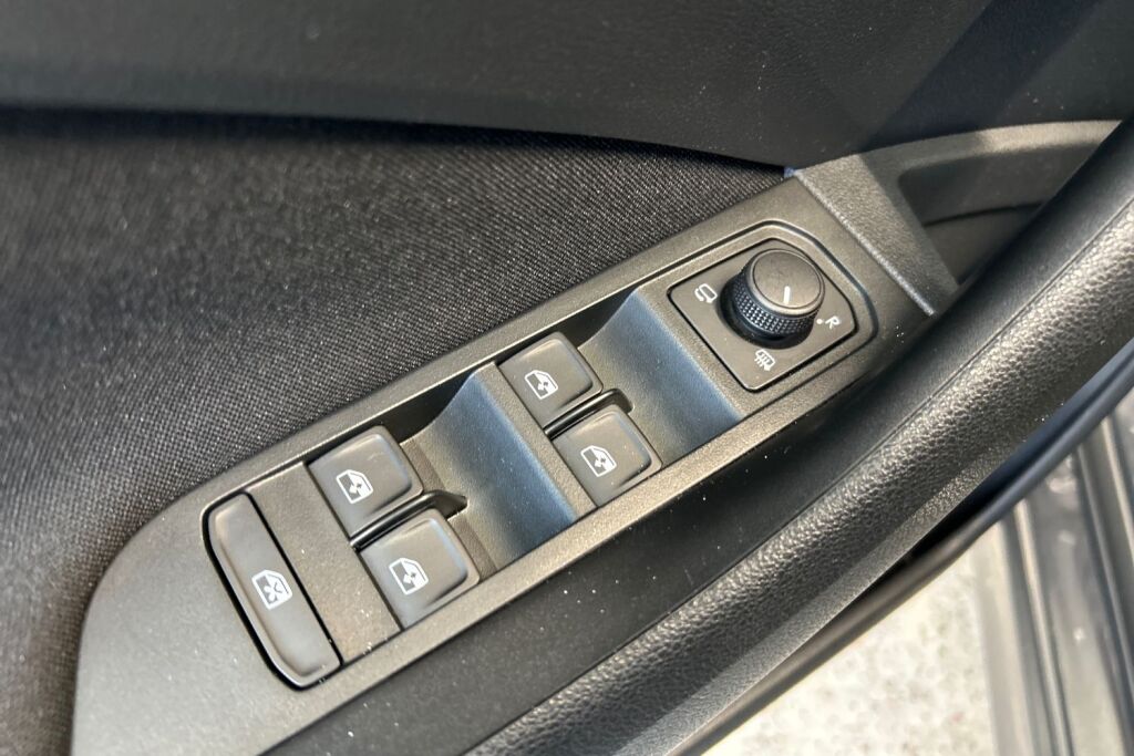 SKODA Kamiq 2024 1.0 TSI 116 Selection DSG Autom.