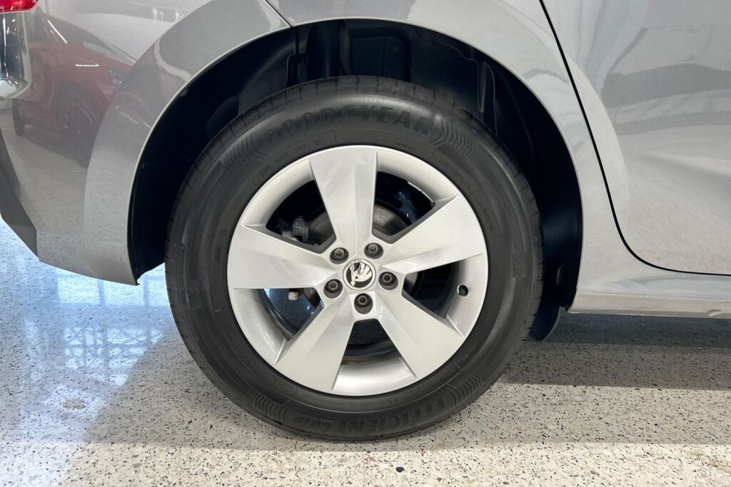 SKODA Kamiq 2024 1.0 TSI 116 Selection DSG Autom.