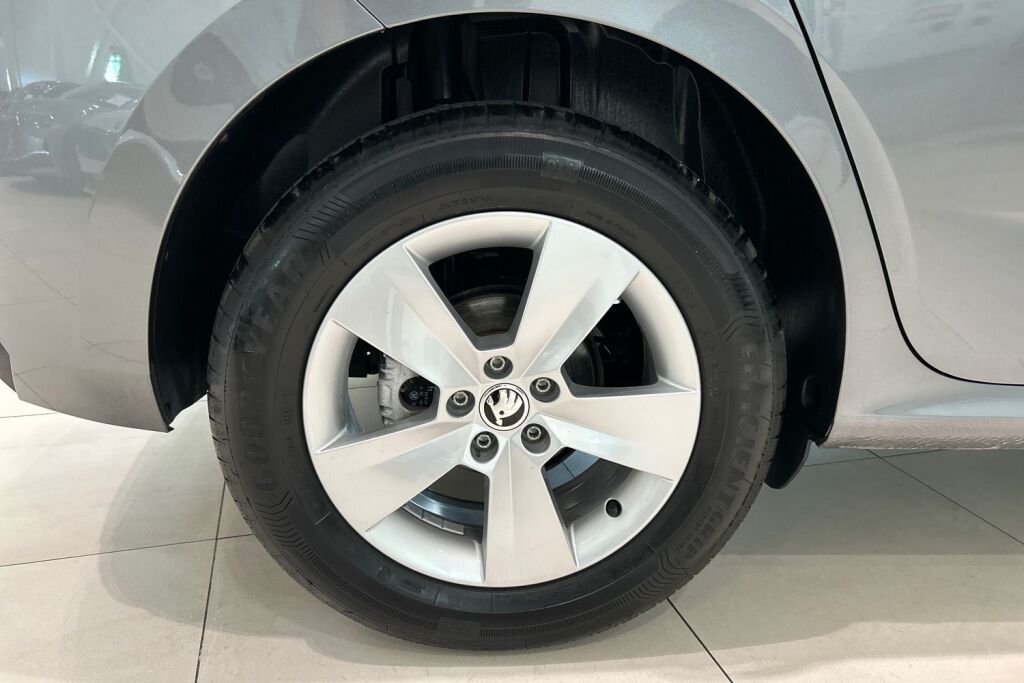 Skoda Kamiq 2024 1.0 TSI 116 Selection DSG Autom.