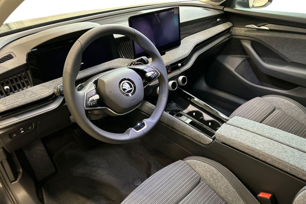 Skoda Superb 2025 Combi 1.5 TSI PHEV Style DSG Autom.