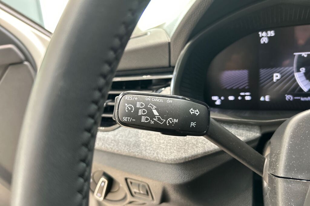 Skoda Kamiq 2024 1.0 TSI 116 Selection DSG Autom.
