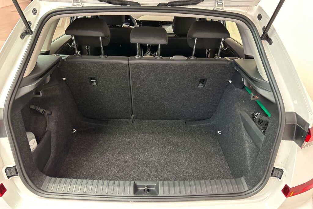 Skoda Kamiq 2024 1.0 TSI 116 Selection DSG Autom.