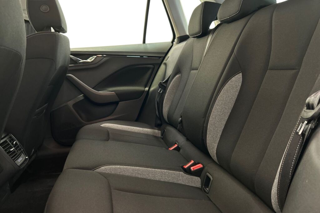 Skoda Kamiq 2024 1.0 TSI 116 Selection DSG Autom.