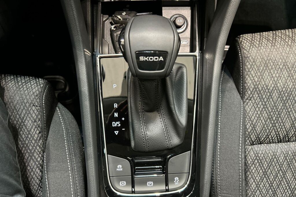 Skoda Karoq 2026 1.5 TSI Style DSG Autom.