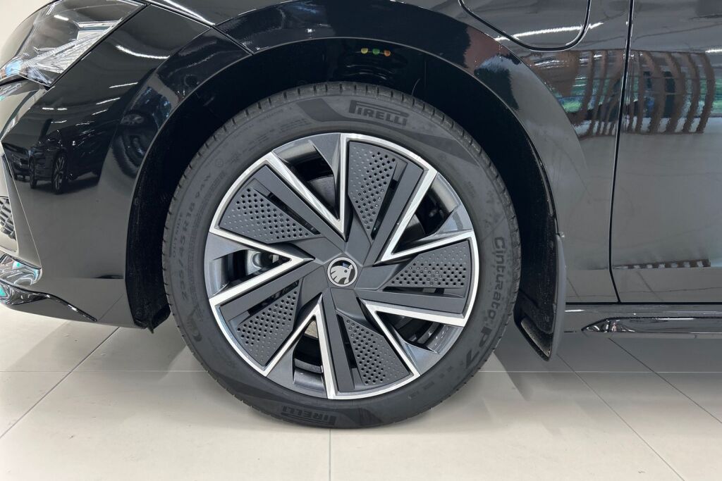Skoda Superb 2026 1.5 TSI PHEV 272 SportLine Explore DSG Autom.