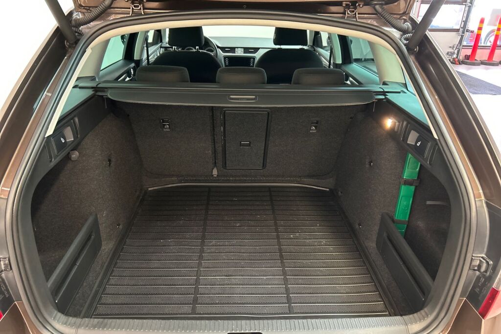 Skoda Octavia 2020 Combi 2,0 TSI 190 4x4 Style DSG Autom.