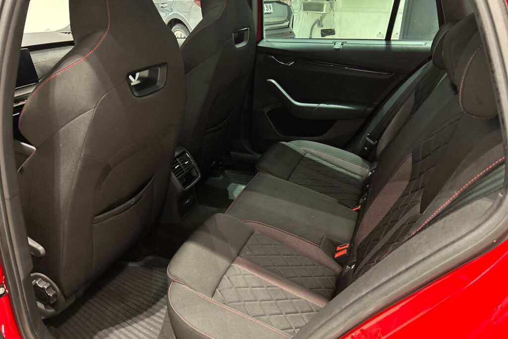 Skoda Octavia 2021 Combi 2,0 TDI 200 4x4 RS DSG Autom.