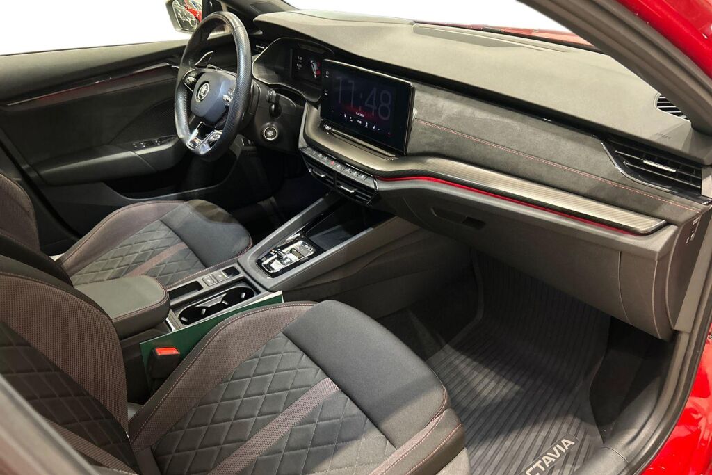 Skoda Octavia 2021 Combi 2,0 TDI 200 4x4 RS DSG Autom.