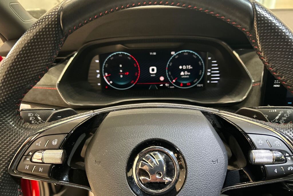 Skoda Octavia 2021 Combi 2,0 TDI 200 4x4 RS DSG Autom.