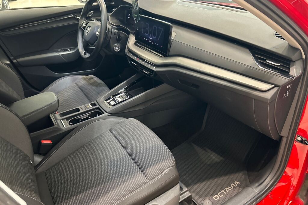 SKODA OCTAVIA 2021 1,5 TSI Ambition eTEC DSG Autom.