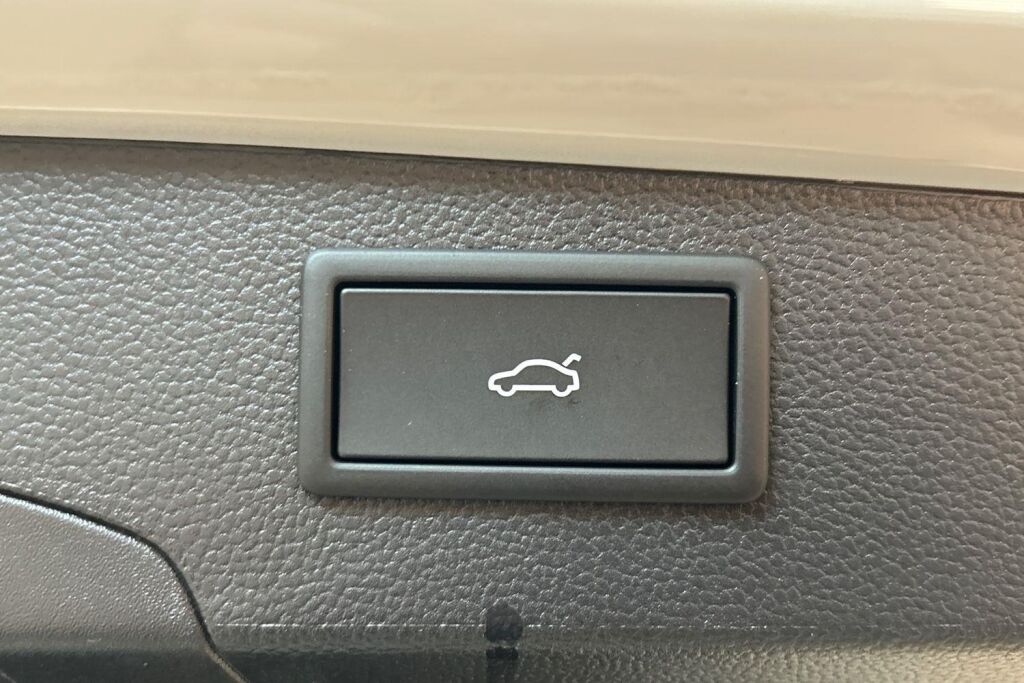 Skoda Superb 2026 Combi 1.5 TSI PHEV Selection DSG Autom.