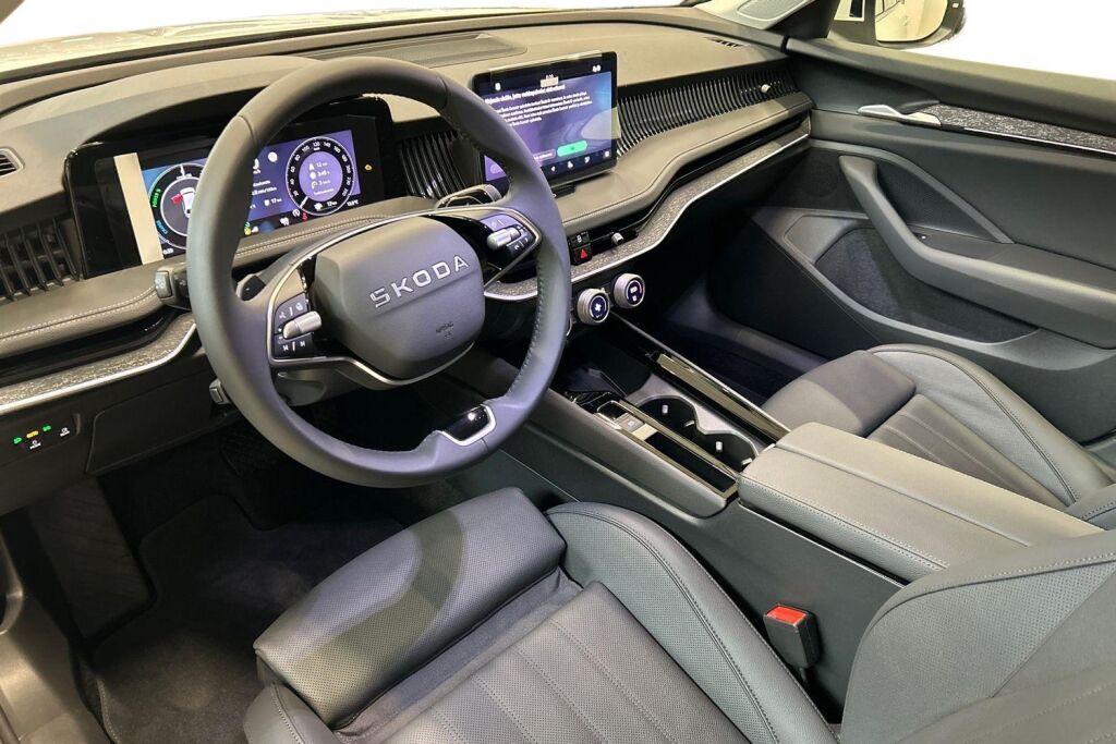 Skoda Superb 2026 Combi 1.5 TSI PHEV Selection DSG Autom.