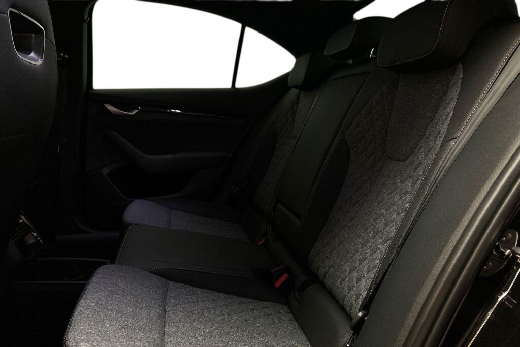 Skoda Octavia 2025 1.5 TSI 150 SportLine eTEC DSG Autom.