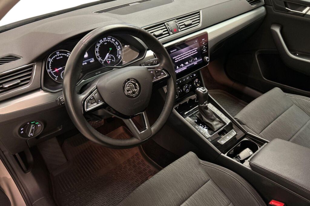 SKODA Superb 2018 2,0 TDI 190 4x4 Ambition BusinessLine DSG Autom.