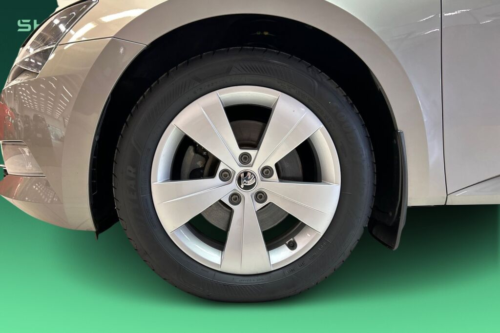 SKODA Superb 2018 2,0 TDI 190 4x4 Ambition BusinessLine DSG Autom.