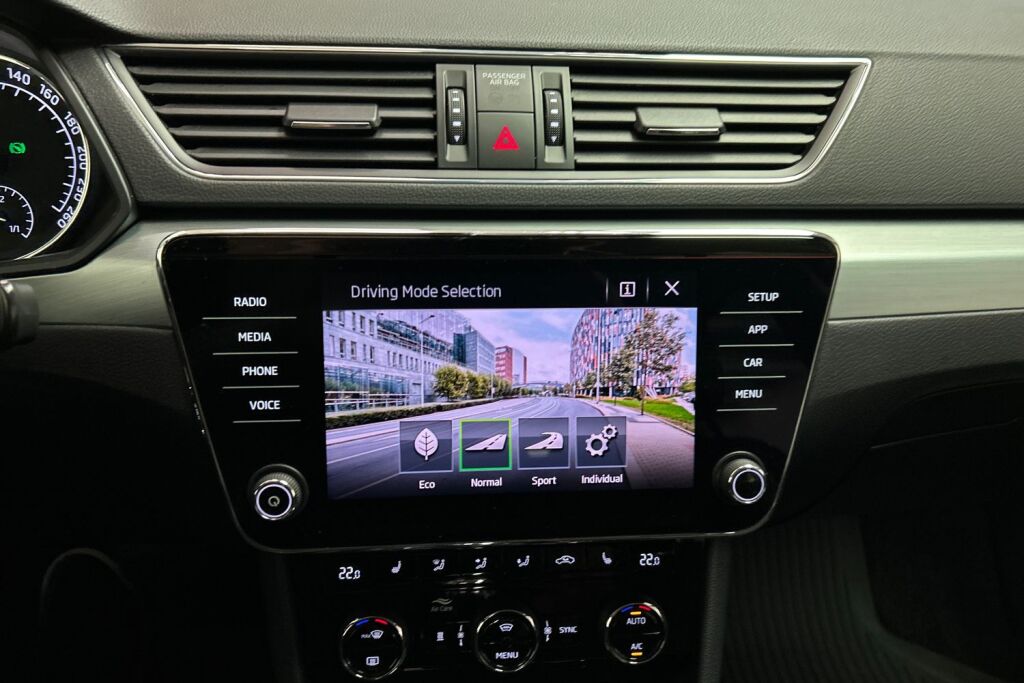 SKODA Superb 2018 2,0 TDI 190 4x4 Ambition BusinessLine DSG Autom.