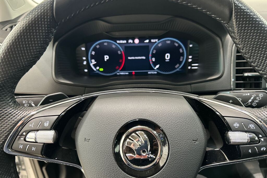 Skoda Karoq 2023 1.5 TSI Style DSG Autom.