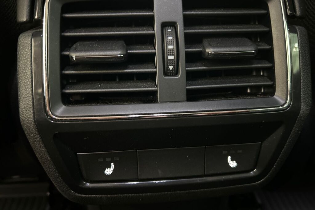Skoda Karoq 2023 1.5 TSI Style DSG Autom.