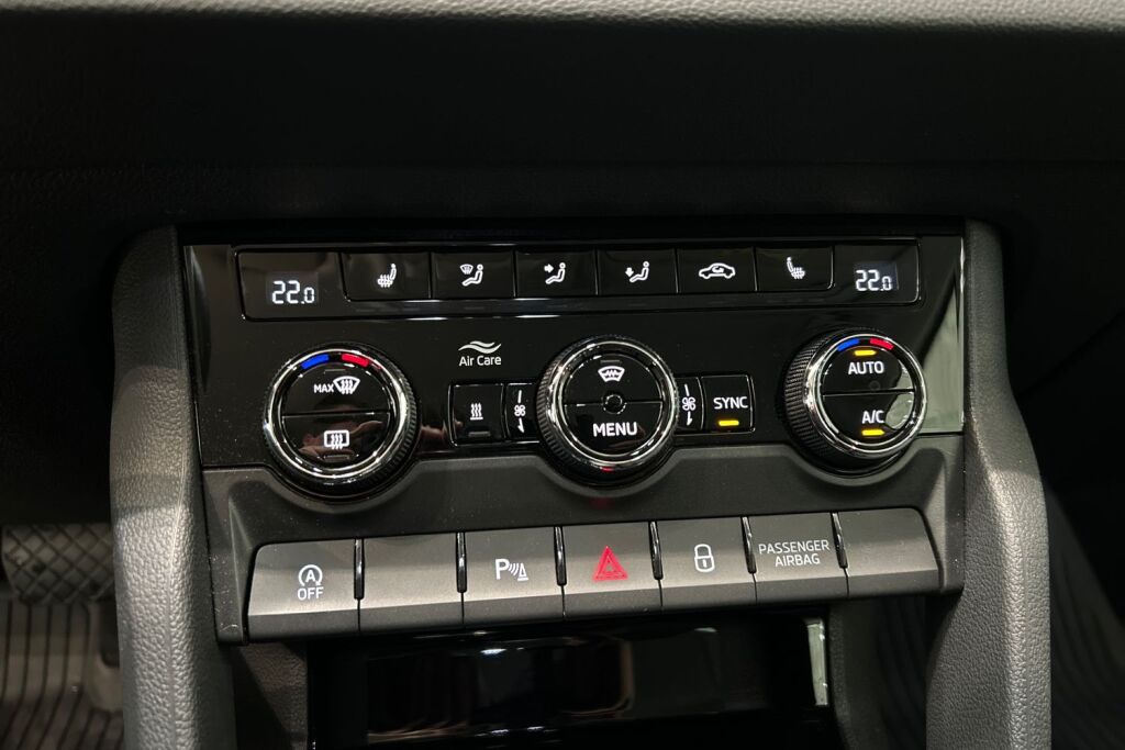 Skoda Karoq 2023 1.5 TSI Style DSG Autom.