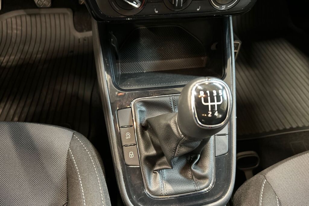 SKODA FABIA 2023 1.0 TSI 95 Ambition