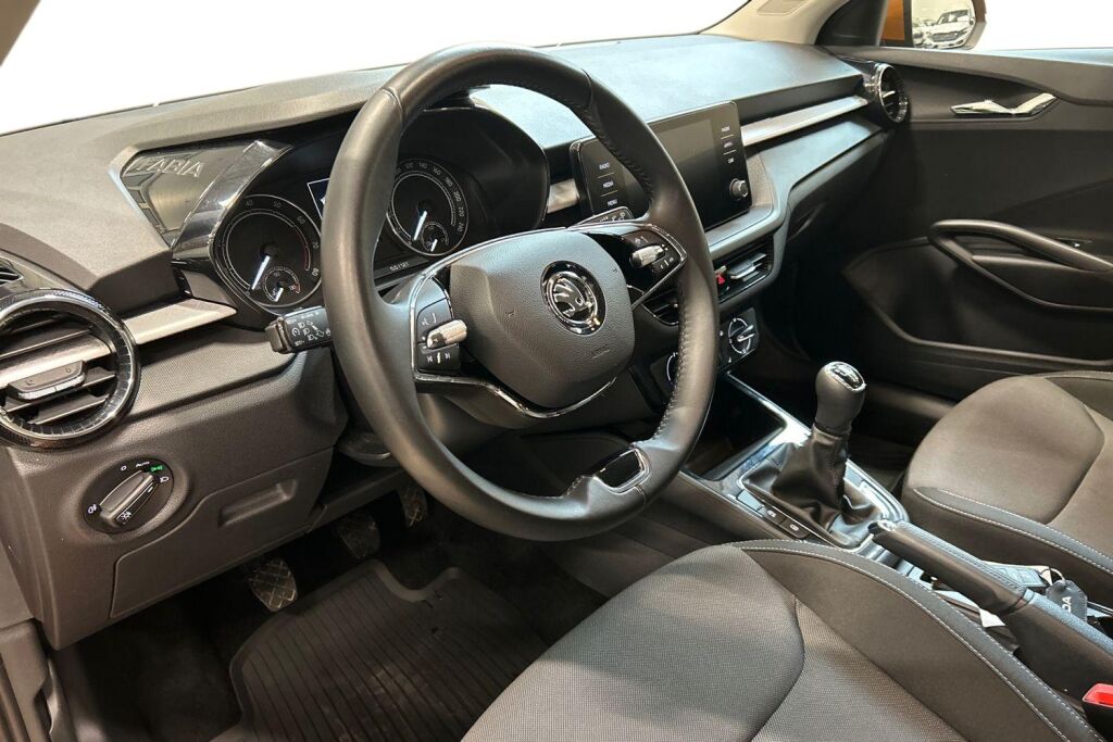 SKODA FABIA 2023 1.0 TSI 95 Ambition
