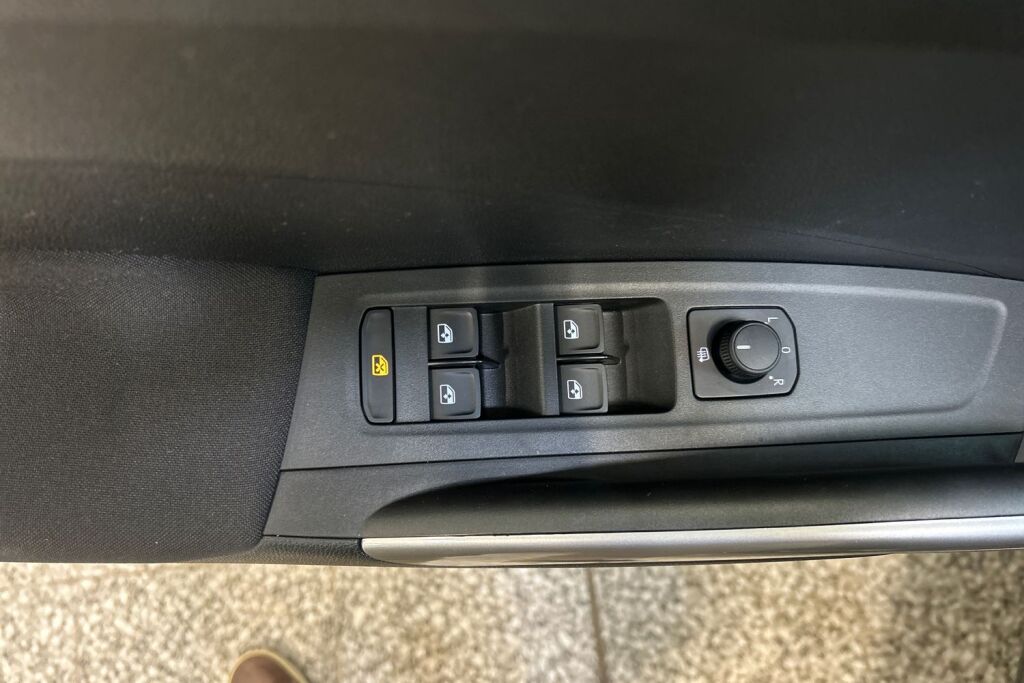 SKODA FABIA 2024 1.5 TSI Ambition DSG Autom.