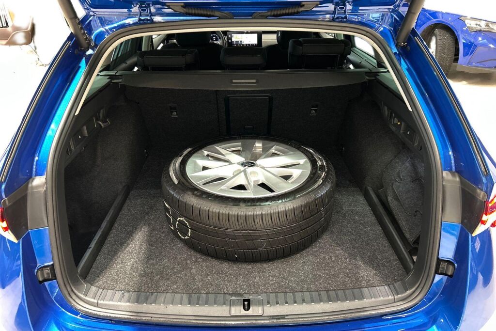 Skoda Octavia 2024 Combi 1.4 TSI PHEV Style iV DSG Autom.