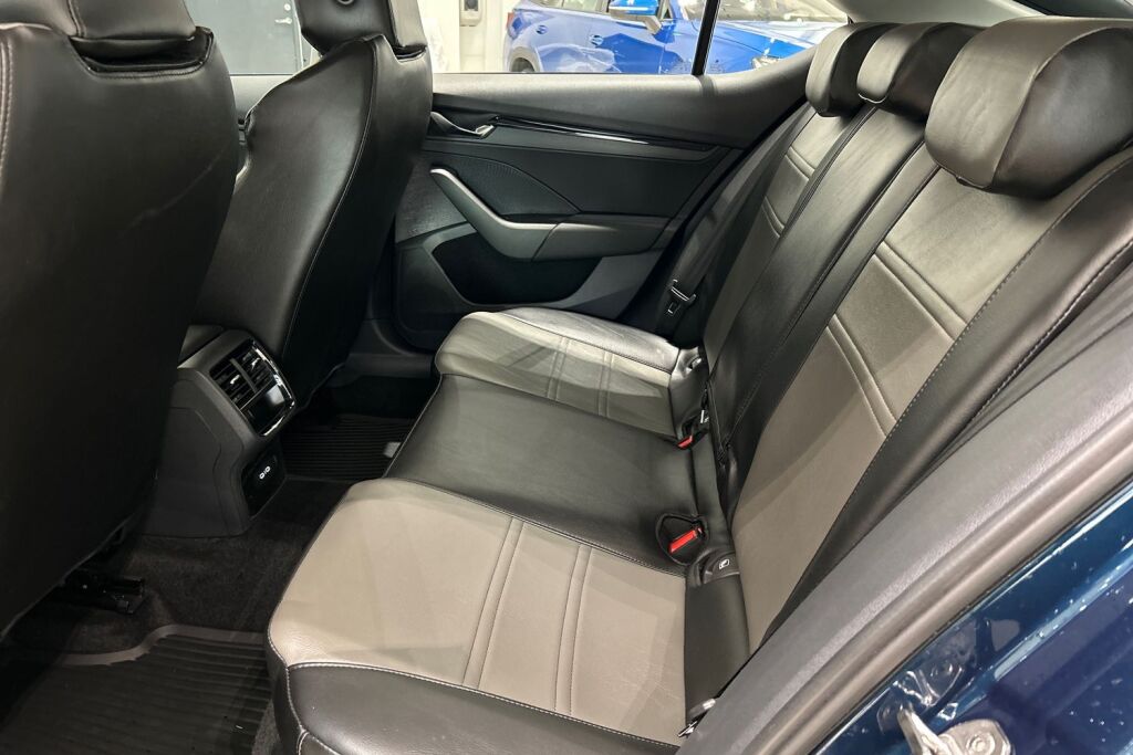 Skoda Octavia 2024 1.5 TSI Ambition