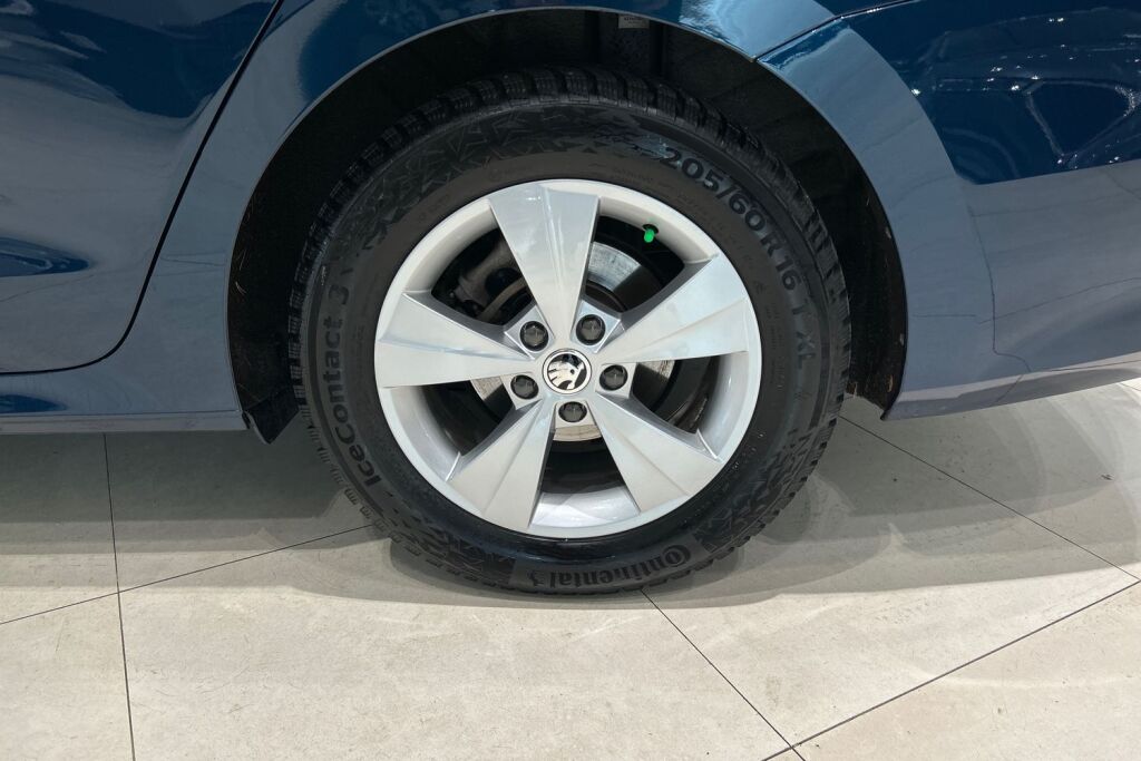 Skoda Octavia 2024 1.5 TSI Ambition