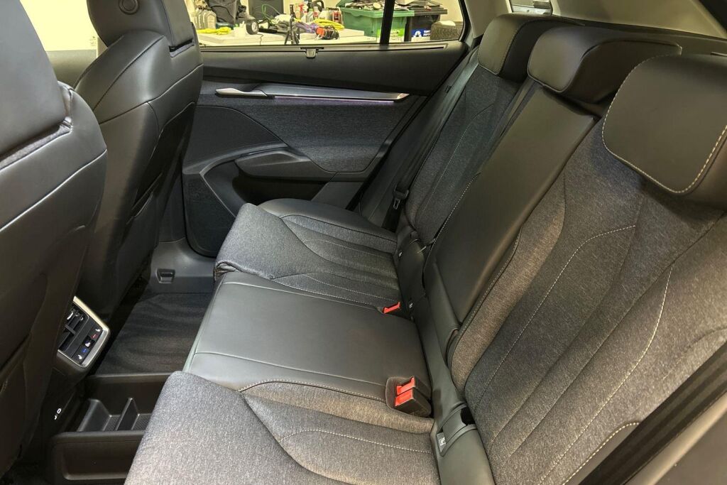 Skoda Elroq 2026 85x 4x4 Style