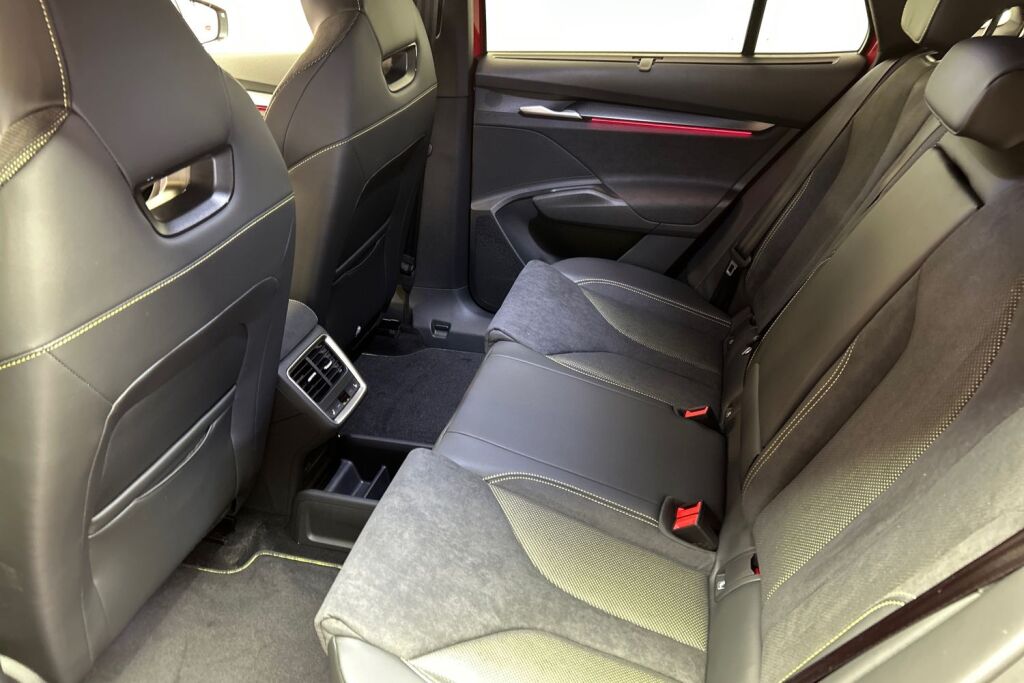 Skoda Elroq 2026 85x 4x4 RS