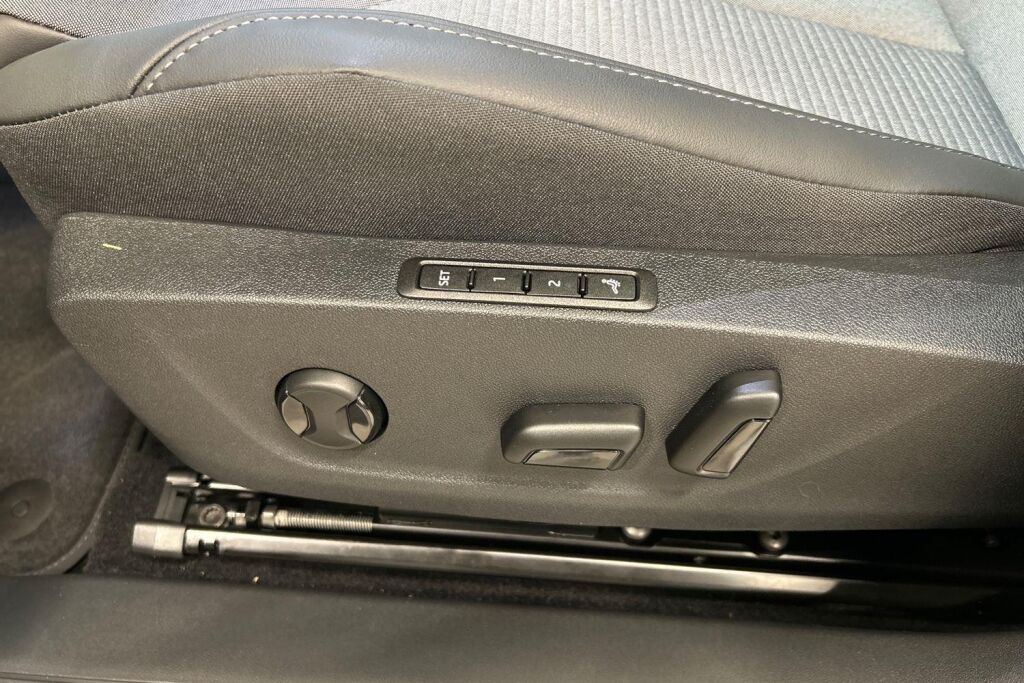 Skoda Enyaq 2026 Coupé 85x 4x4 Style