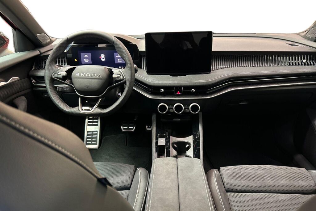 Skoda Superb 2026 1.5 TSI PHEV SportLine Explore DSG Autom.