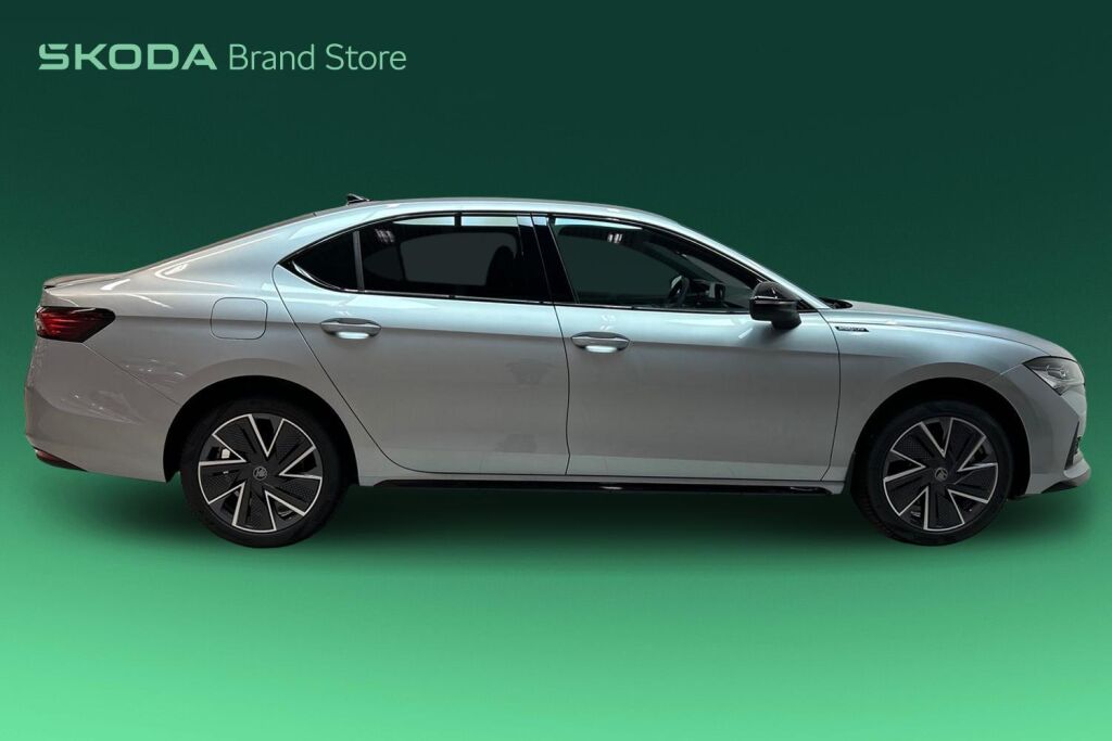 Skoda Superb 2025 1.5 TSI PHEV SportLine Explore DSG Autom.