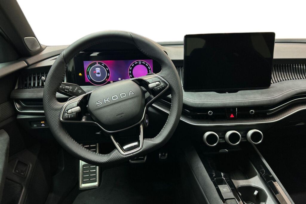 Skoda Superb 2025 1.5 TSI PHEV SportLine Explore DSG Autom.