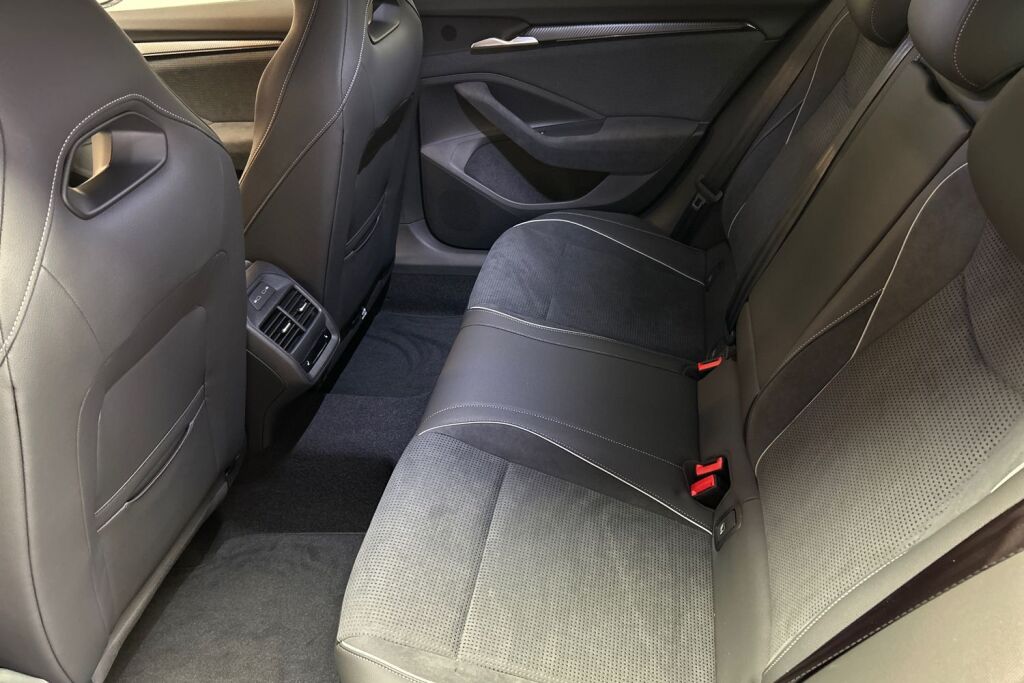Skoda Superb 2025 1.5 TSI PHEV SportLine DSG Autom.