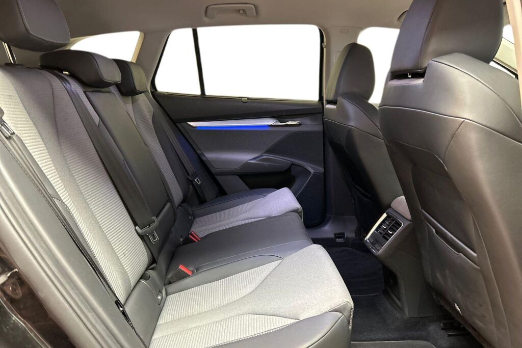 Skoda Enyaq 2021 80 Launch Edition iV