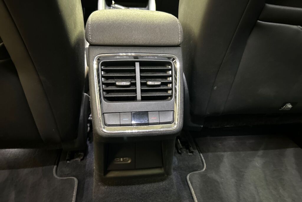 Skoda Enyaq 2021 80 Launch Edition iV