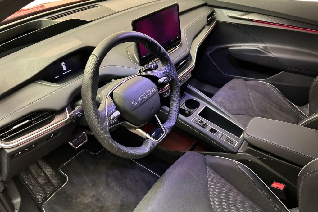 Skoda Enyaq 2025 85x 4x4 SportLine