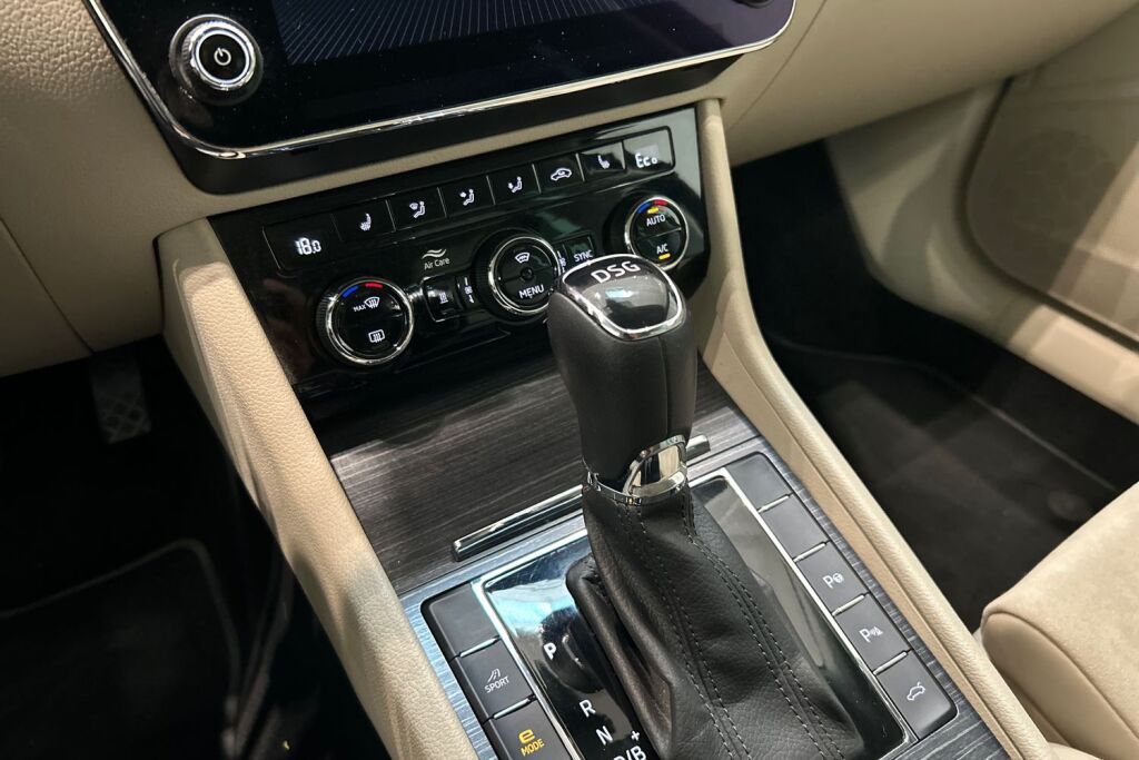 Skoda Superb 2020 Combi 1,4 TSI PHEV Style iV DSG Autom.