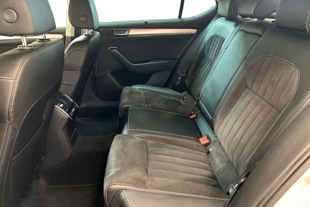 Skoda Superb 2022 2.0 TDI 150 Style DSG Autom.