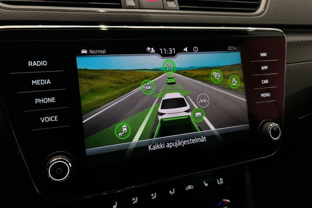 Skoda Superb 2023 Combi 2.0 TDI 200 SportLine Business DSG Autom.