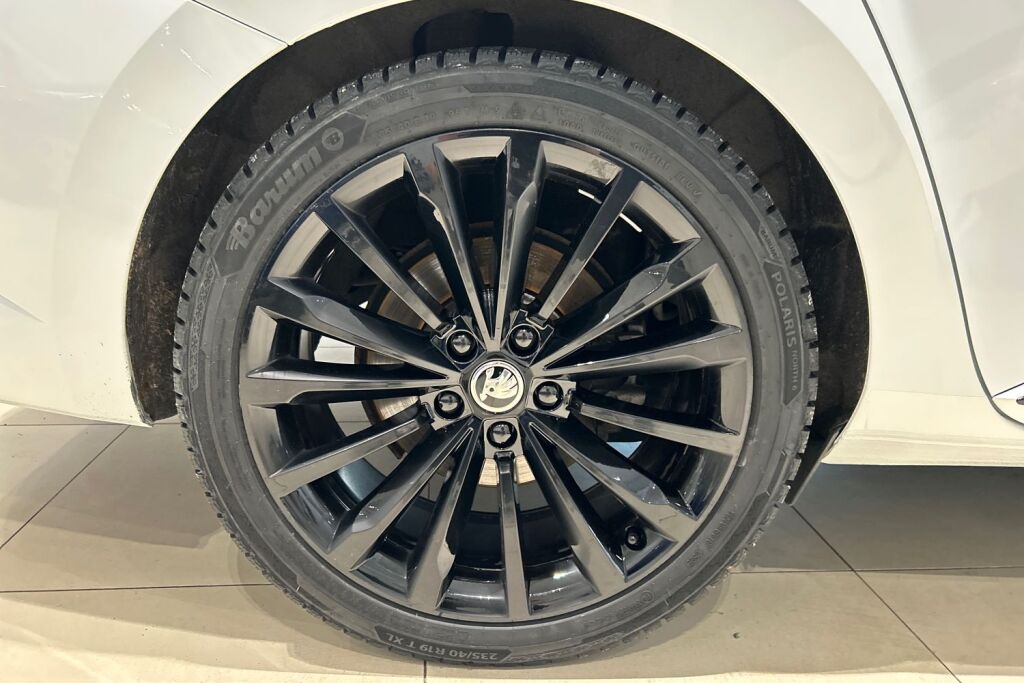 Skoda Superb 2023 Combi 2.0 TDI 200 SportLine Business DSG Autom.