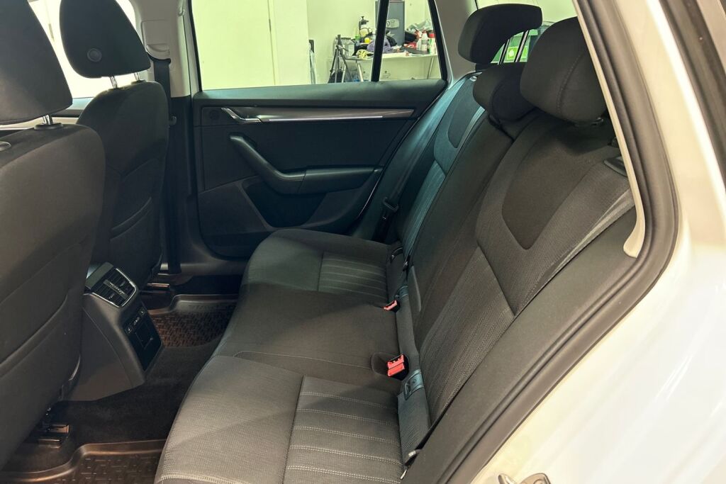 Skoda Octavia 2019 Combi 2,0 TSI 190 4x4 Style DSG Autom.