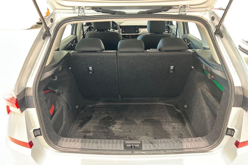 SKODA Kamiq 2022 1.0 TSI 110 Ambition