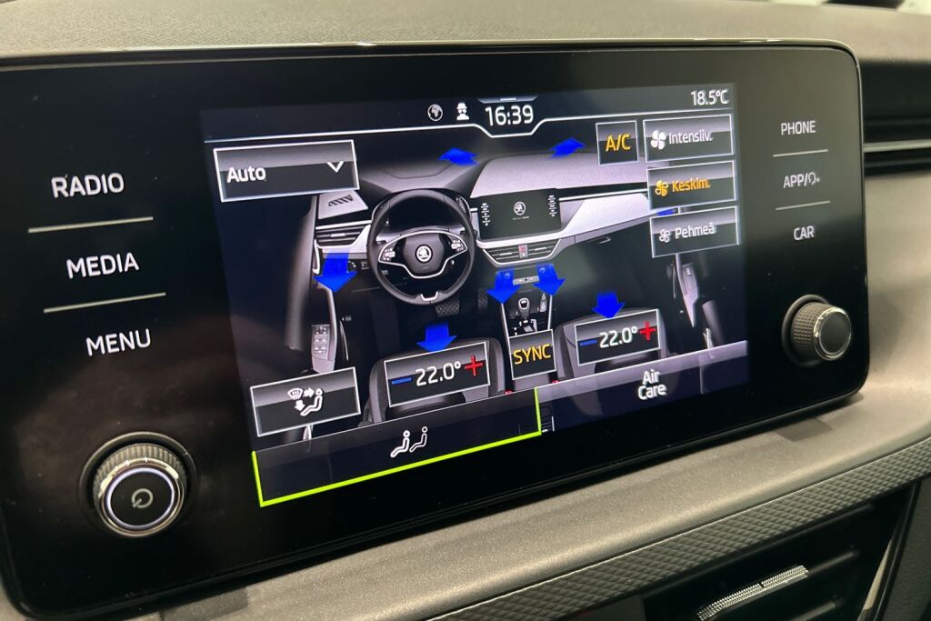 SKODA Kamiq 2022 1.0 TSI 110 Ambition