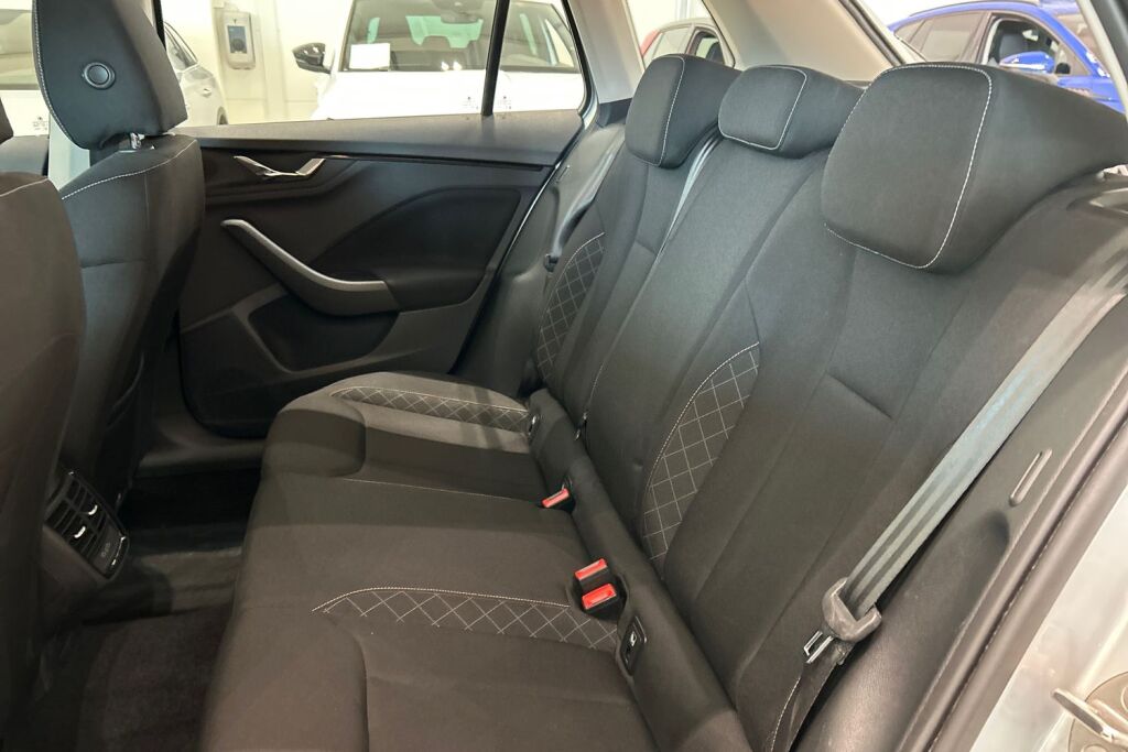 SKODA Kamiq 2022 1.0 TSI 110 Ambition