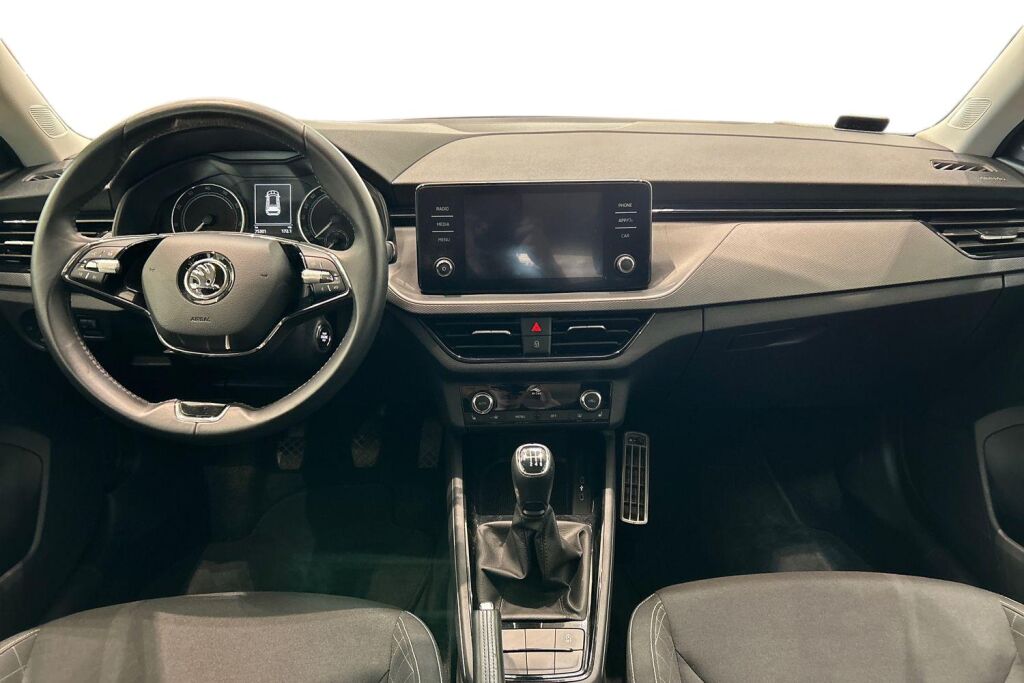 SKODA Kamiq 2022 1.0 TSI 110 Ambition