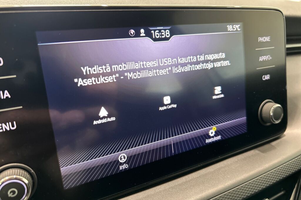 SKODA Kamiq 2022 1.0 TSI 110 Ambition