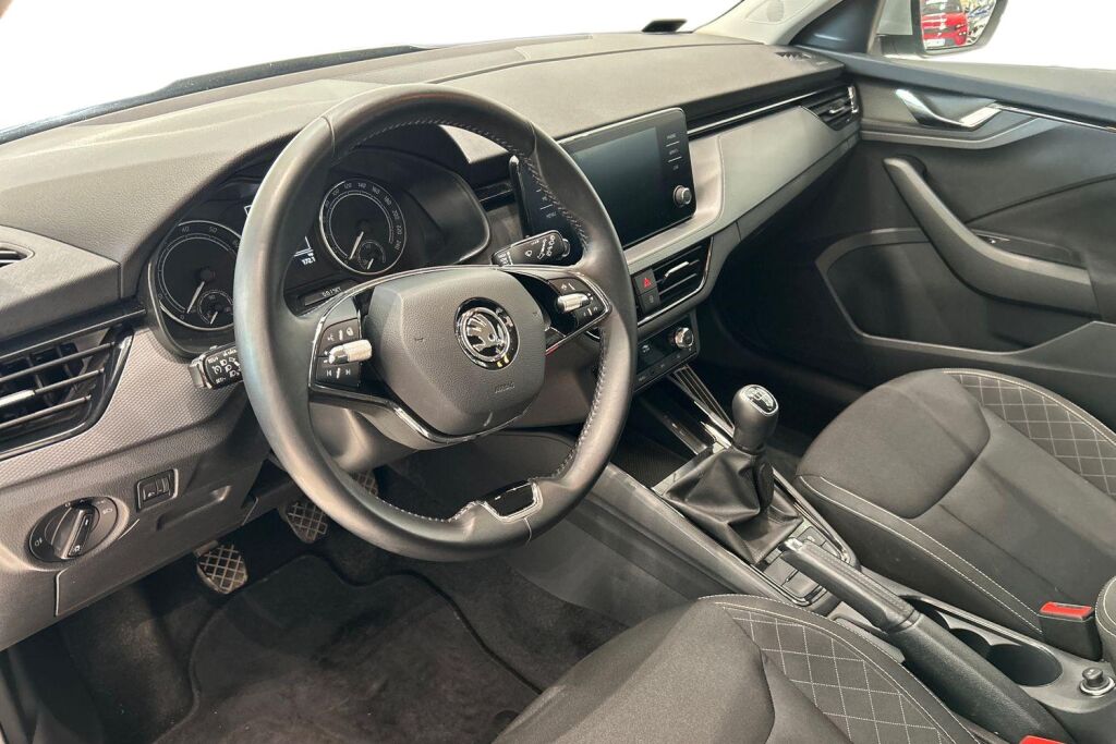 SKODA Kamiq 2022 1.0 TSI 110 Ambition